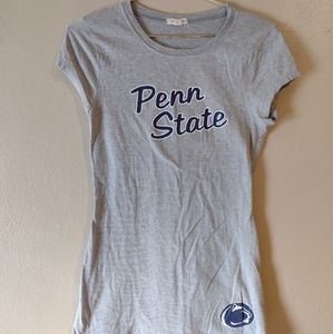 Zenana Outfitters M Medium Penn State Crew Neck T- shirt color Gray Blue
